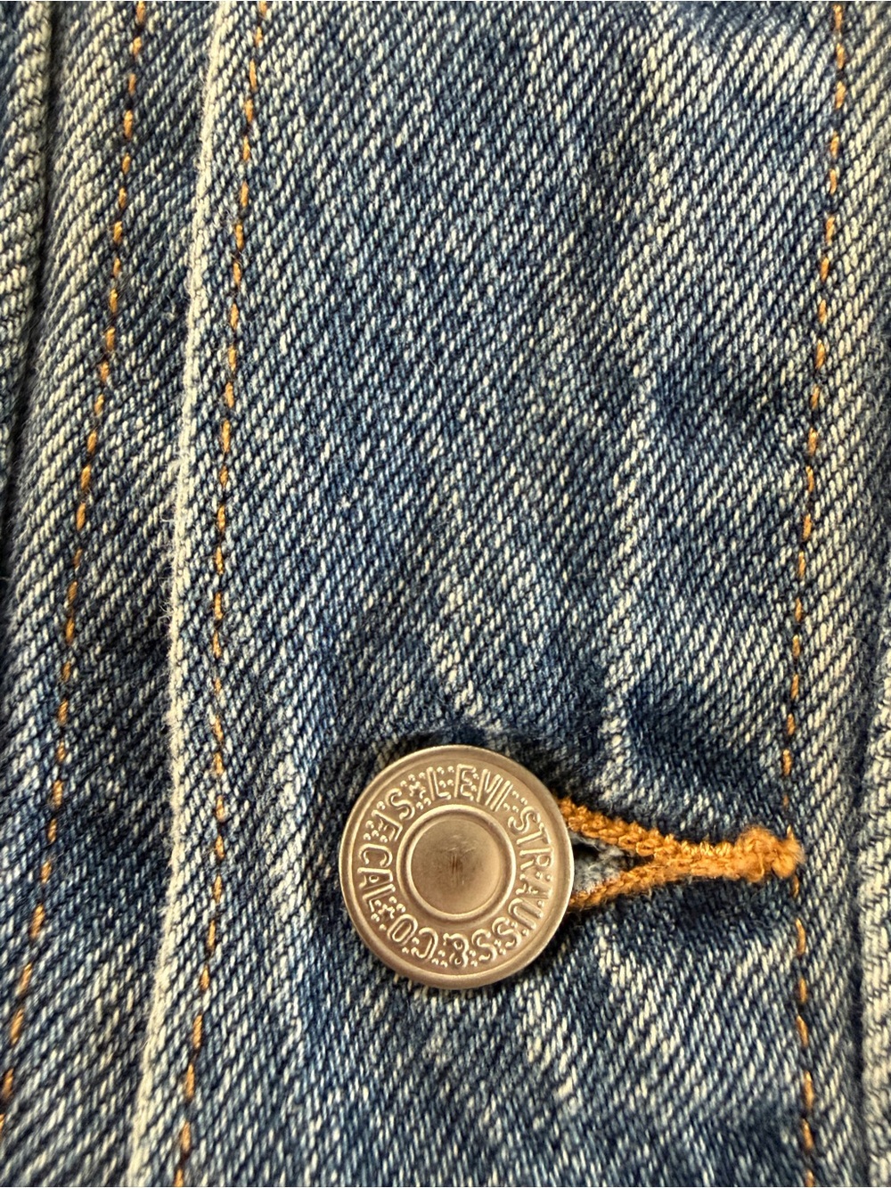 Levi’s woman’s trucker jacket XS - Picture 7 of 14